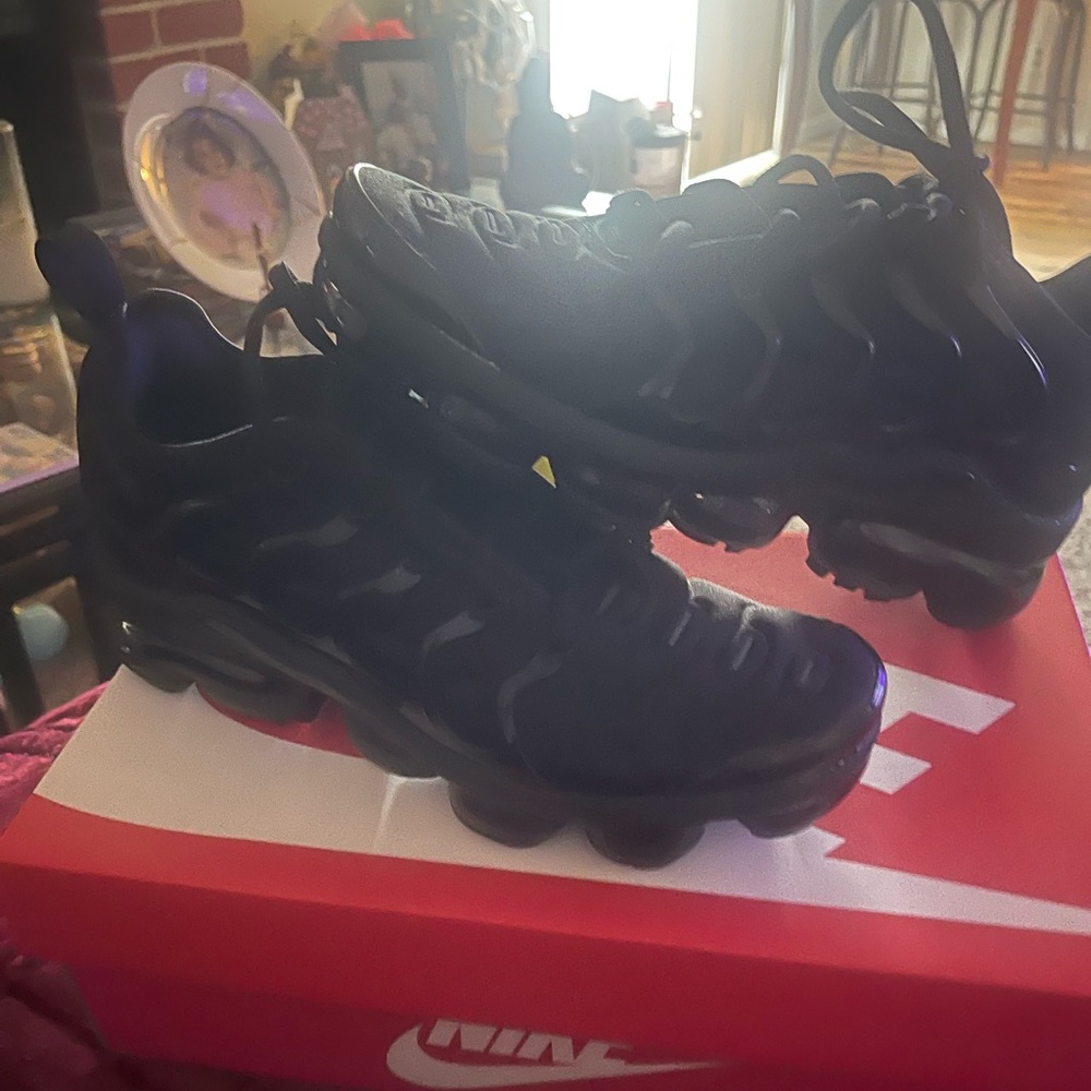 Nike Air Vapormax Plus - Picture 9 of 9
